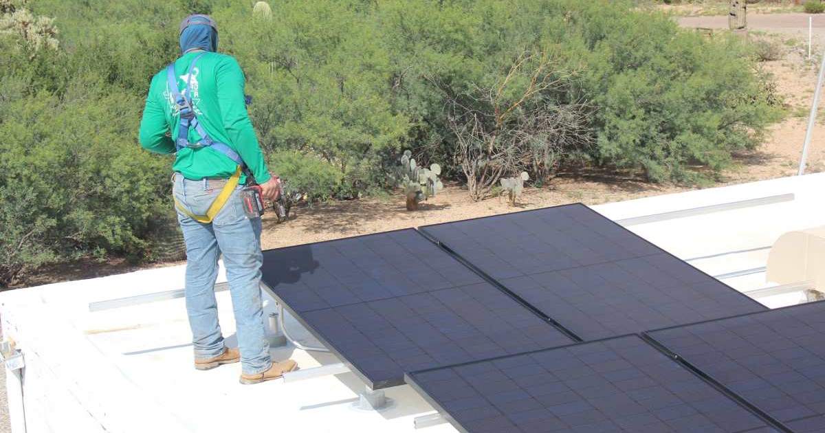 Commercial solar panel maintenance in Tucson