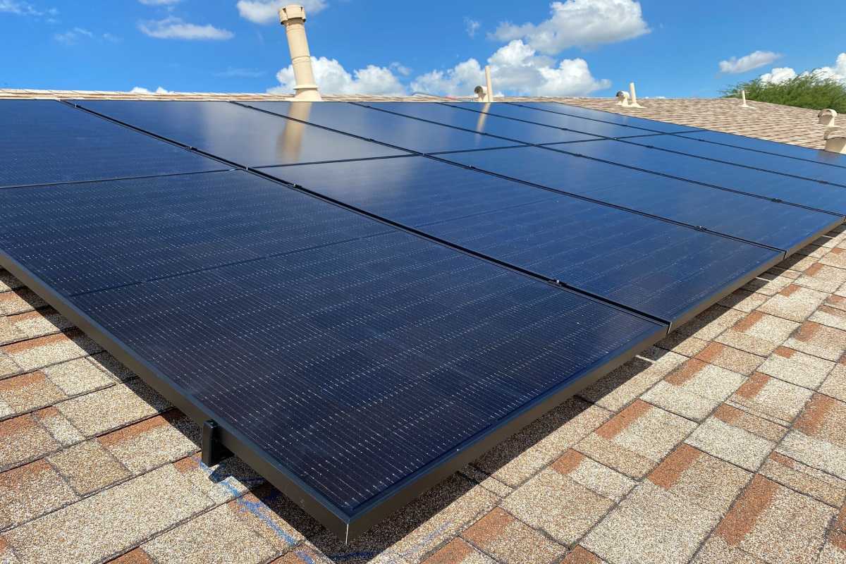 Solar installation on a Marana home