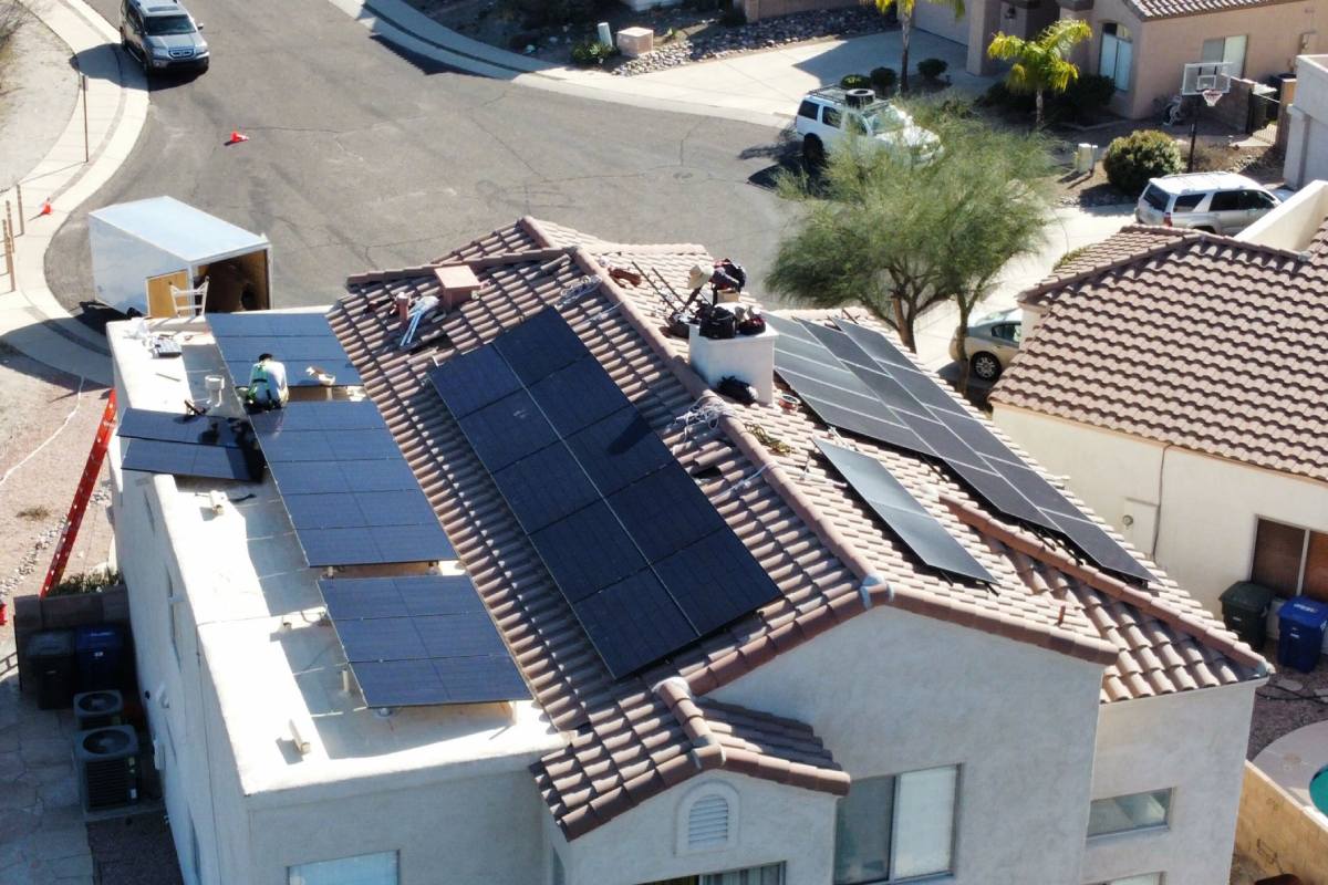 Saguaro Solar Tesla installation team in Phoenix