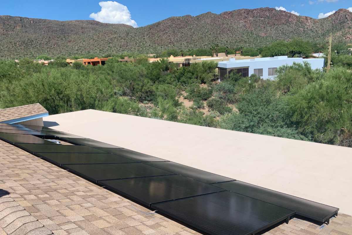 Saguaro Solar in-house team installing in Tucson